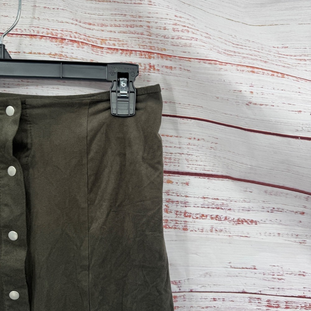 Altard State Mini Skirt Size Large Olive Green Suede Button Front Scalloped Hem - Picture 3 of 6